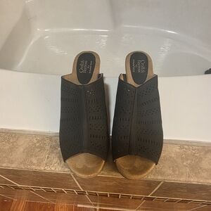 Chase + Chloe Black Peep Toe Mules